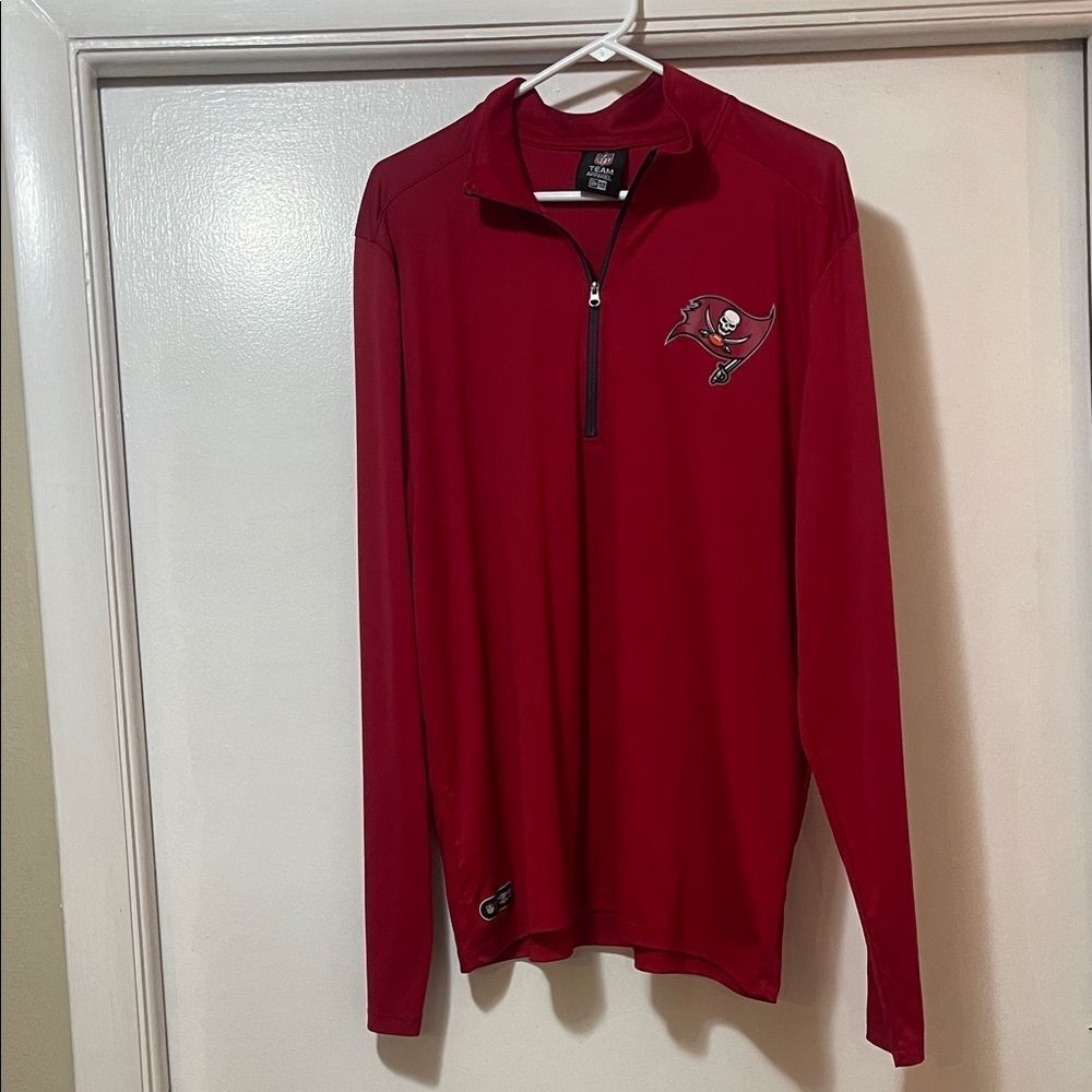New Era Red Tampa Bay Buccaneers Team Apparel Pullover X L